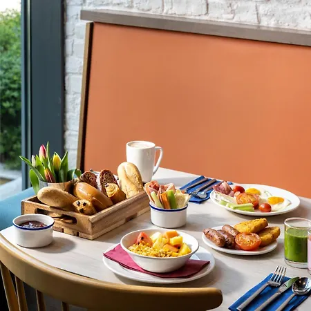 מלון Leonardo Parnell Street 4*