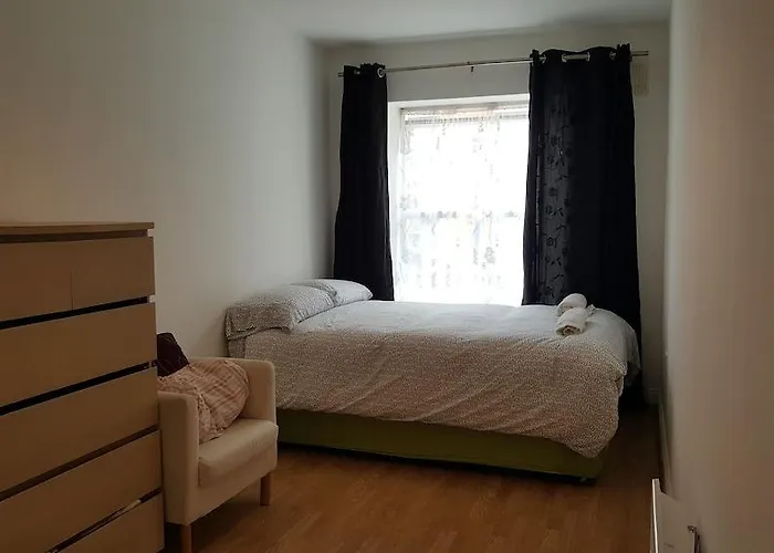 Leonardo Parnell Street 4*