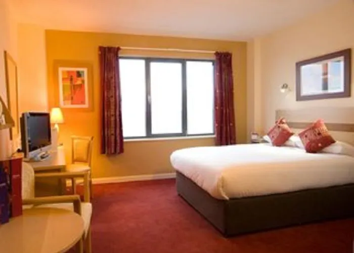 Leonardo Parnell Street דבלין