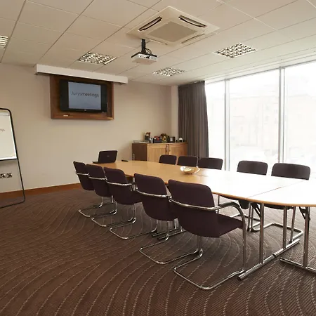 Leonardo Parnell Street ダブリン