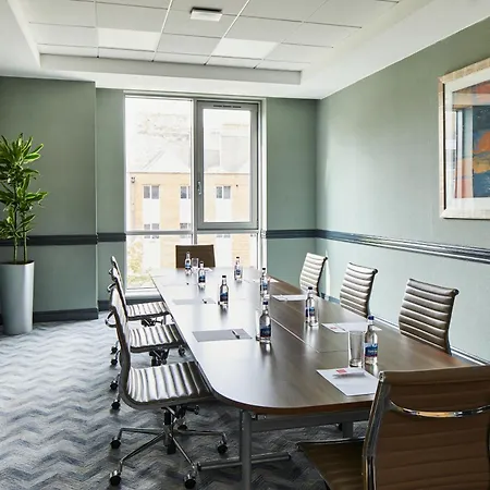 ホテル Leonardo Parnell Street ダブリン