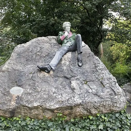 Leonardo Parnell Street 4*