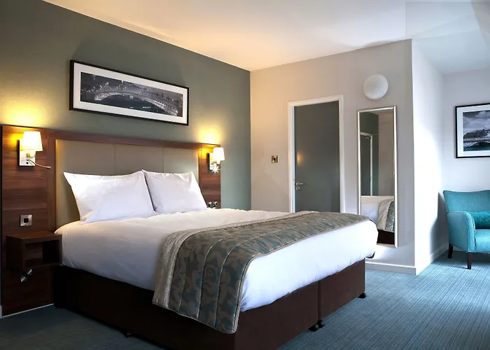 Leonardo Parnell Street 4*