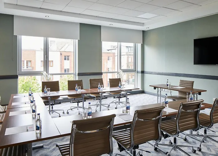 Leonardo Parnell Street Отель 4*