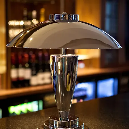 Leonardo Parnell Street 4*