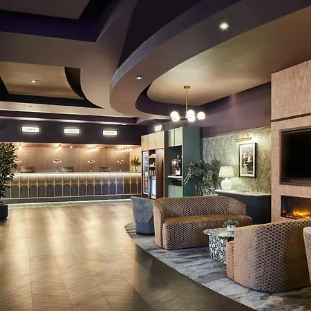 Leonardo Parnell Street Otel