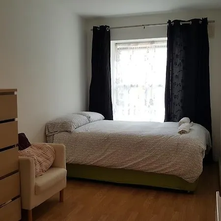 Leonardo Parnell Street 4*