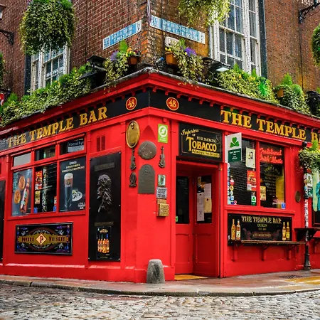 Leonardo Parnell Street Hotel 4*