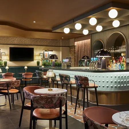 Leonardo Parnell Street Dublin