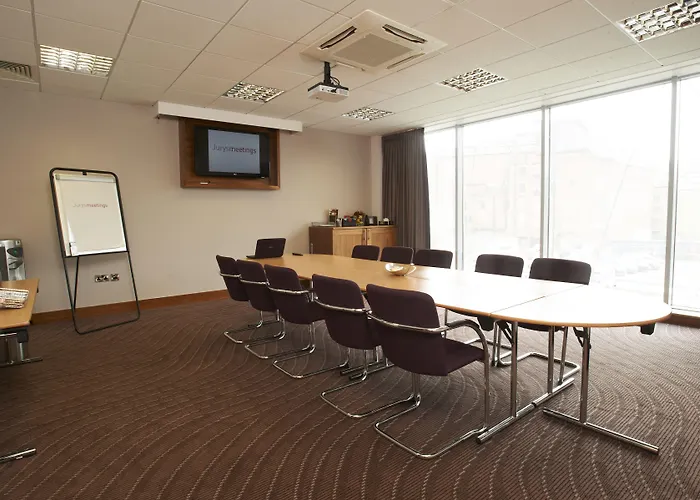 Leonardo Parnell Street Dublin