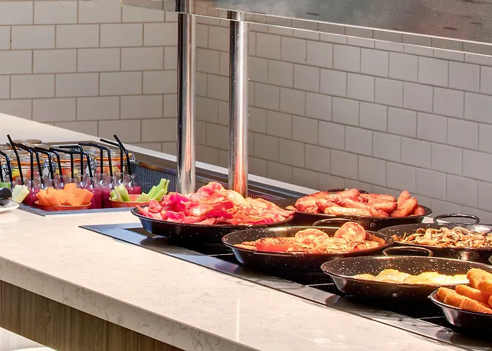 Leonardo Parnell Street 4*