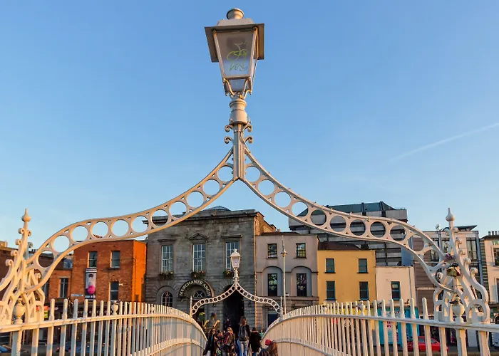 Leonardo Parnell Street Dublin