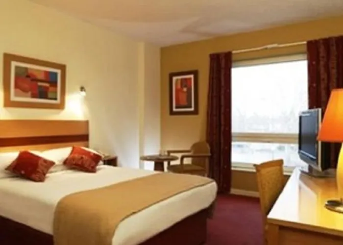 Leonardo Parnell Street Dublin